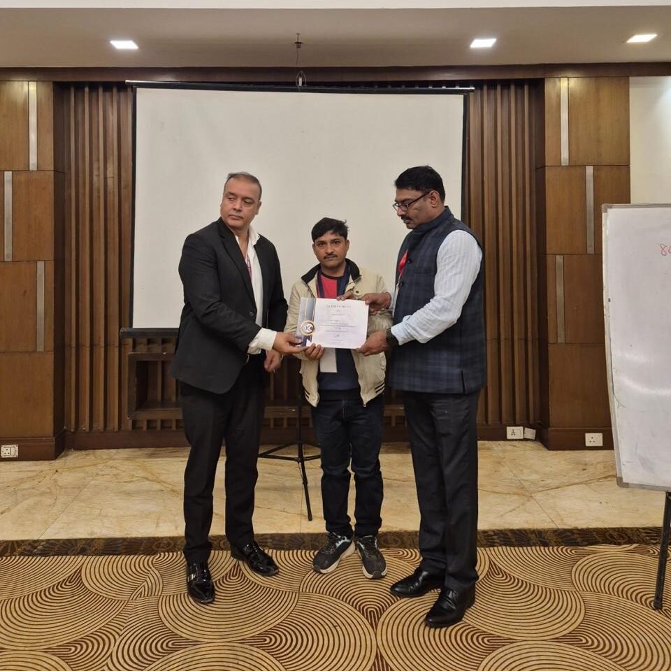 WhatsApp Image 2025-12-17 at 14.57.28 (1)